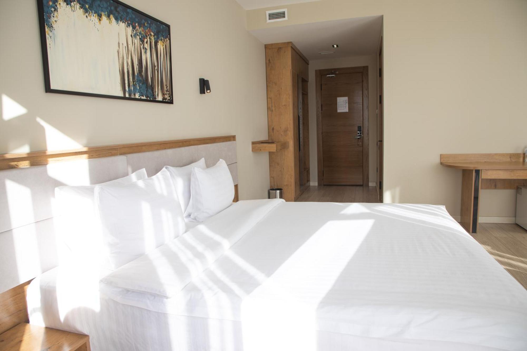 Hotel Marwa Tashkent Pool&Spa Екстер'єр фото