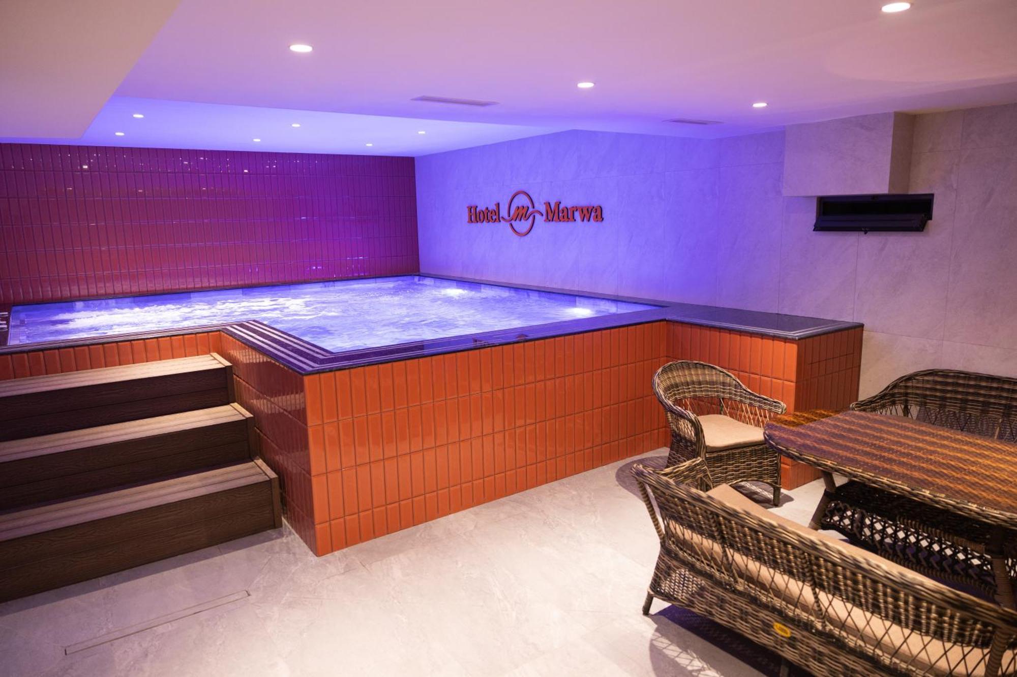 Hotel Marwa Tashkent Pool&Spa Екстер'єр фото