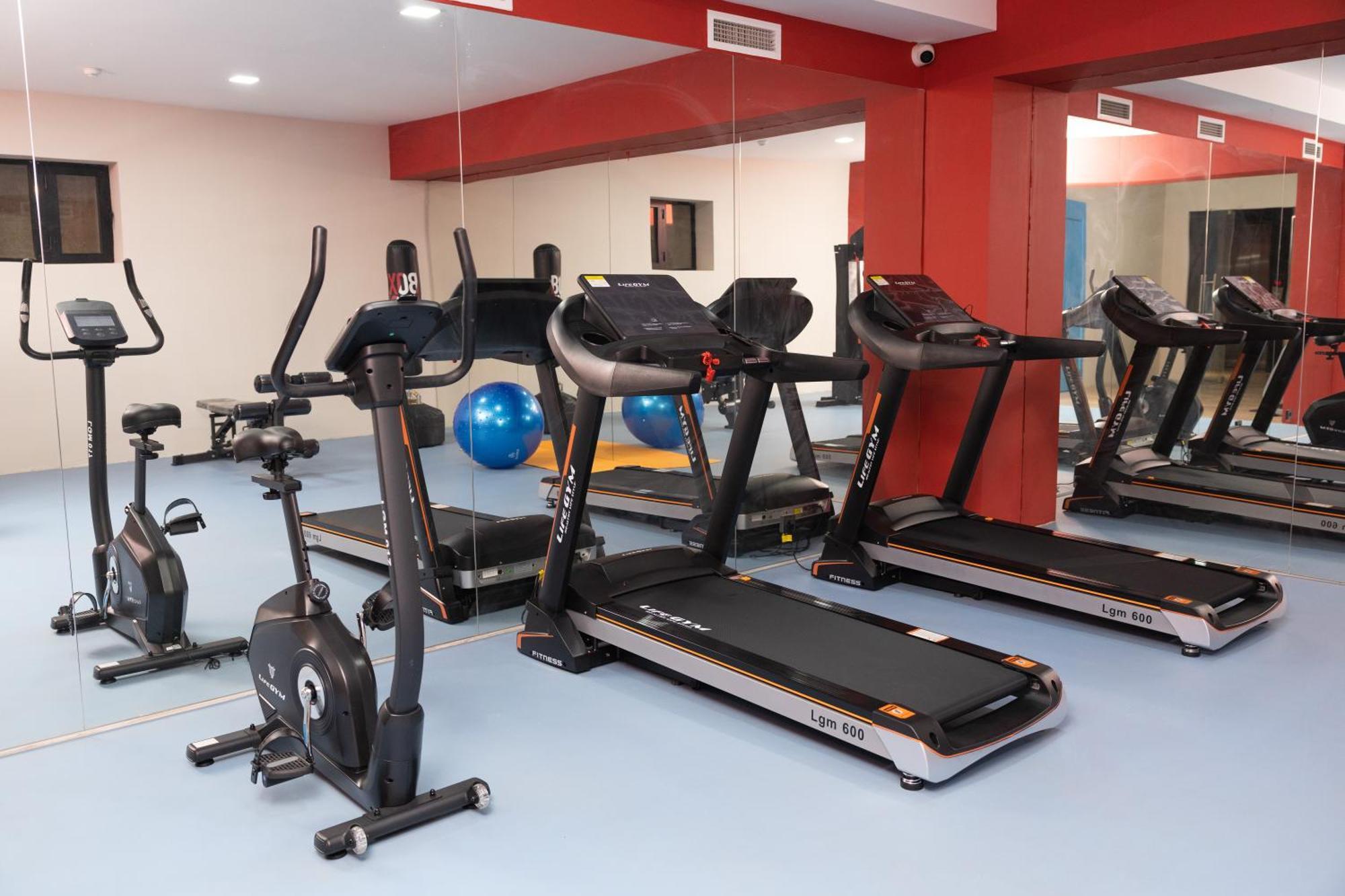 Hotel Marwa Tashkent Pool&Spa Екстер'єр фото